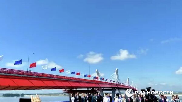 Автомобильный мост между Россией и Китаем  - Sputnik Литва