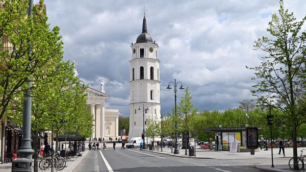 Колокольня на Кафедральной площади в Вильнюсе - Sputnik Литва