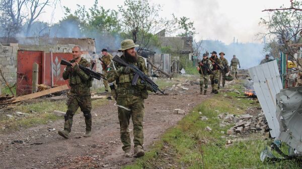 Бойцы чеченского спецназа на лисичанском направлении в ЛНР, архивное фото - Sputnik Литва