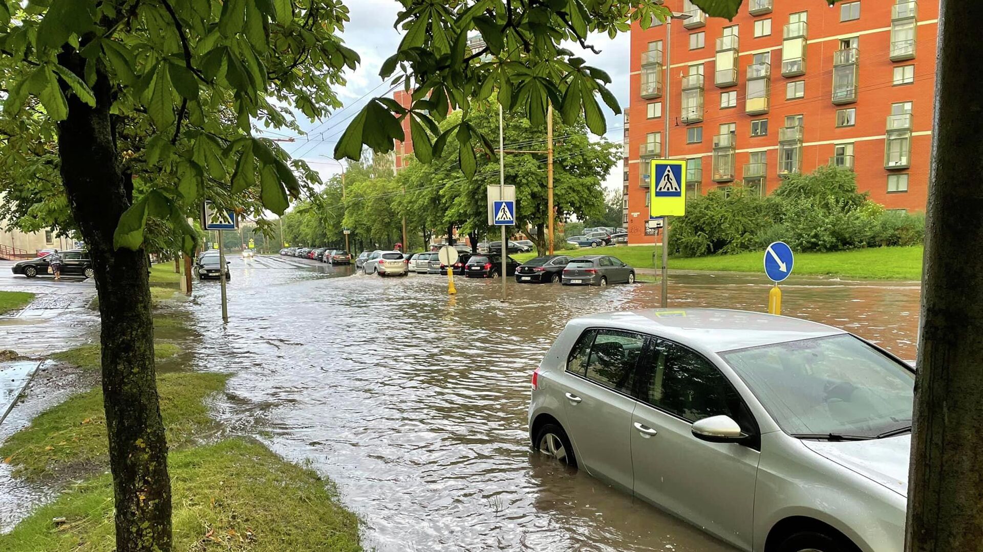 Затопленная улица в Вильнюсе - Sputnik Литва, 1920, 04.07.2022