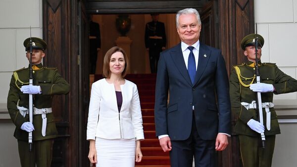 Президент Литвы Гитанас Науседа и президент Молдавии Майя Санду - Sputnik Литва