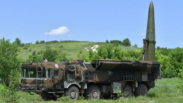 Оперативно-тактический ракетный комплекс Искандер М, архивное фото - Sputnik Литва