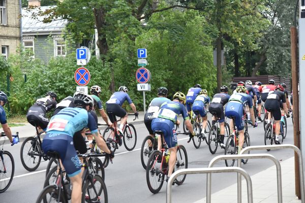 В этом году в мероприятии приняли участие более десяти тысяч человек, 2700 из них — велосипедисты. - Sputnik Литва