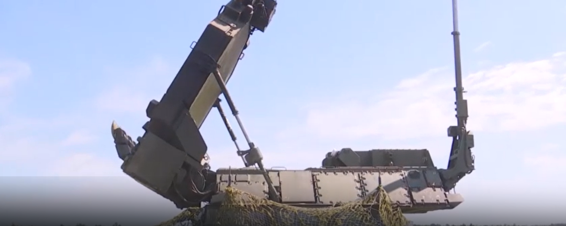 Работа зенитной ракетной системы С-300В в ходе специальной военной операции на Украине - Sputnik Литва, 1920, 23.08.2022