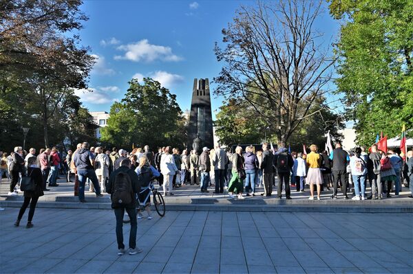 В четверг в Вильнюсе прошел протест против высоких цен на электричество. - Sputnik Литва