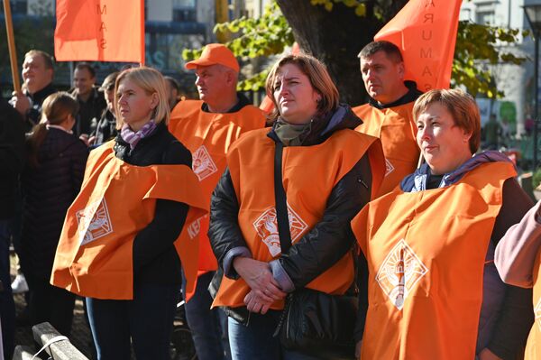 На фото: участники акции протеста профсоюзов &quot;Солидарность&quot;. - Sputnik Литва