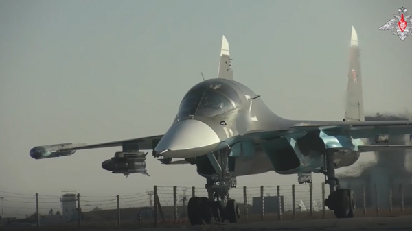 Боевая работа экипажей Су-34 ВКС России - Sputnik Литва