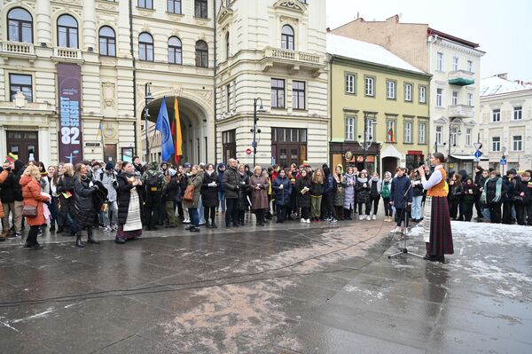 На фото: участники мероприятия, посвященного  171-летию со дня рождения Йонаса Басанавичюса. - Sputnik Литва