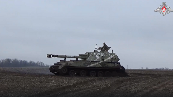 Работа самоходных артиллерийских установок 2С3 Акация в ходе спецоперации - Sputnik Литва