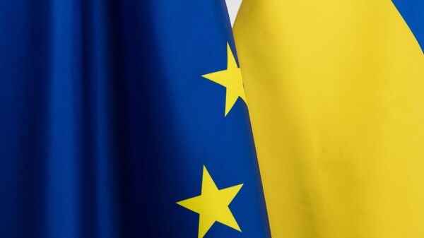 Флаги ЕС и Украины - Sputnik Литва