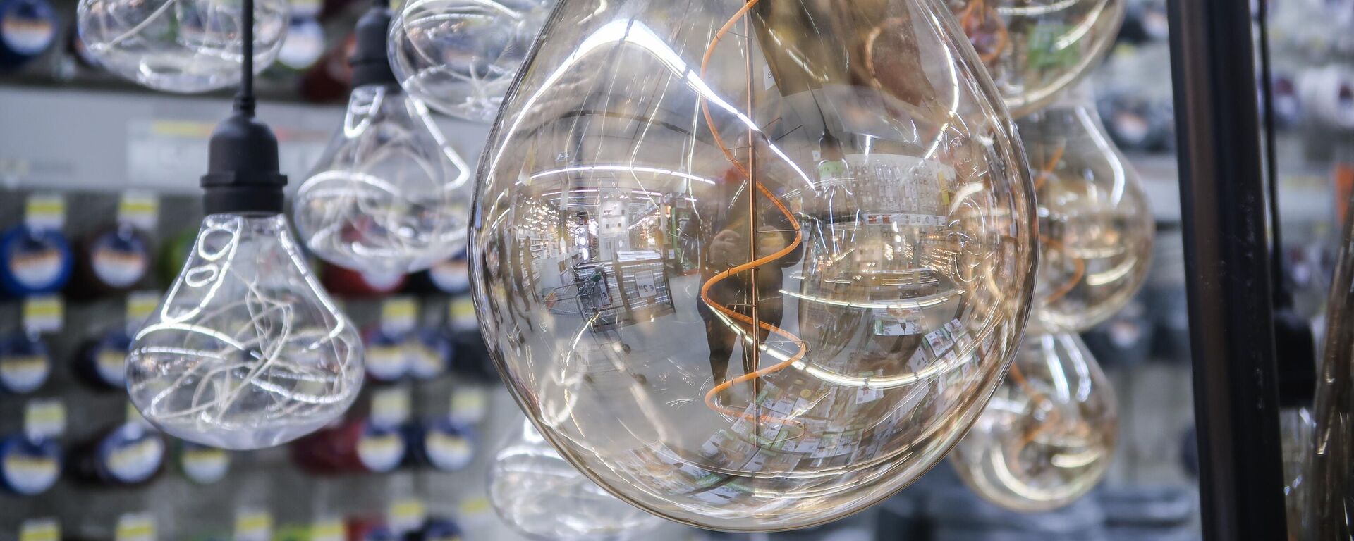 Электрические лампочки, архивное фото - Sputnik Литва, 1920, 01.01.2026