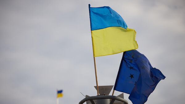 Флаг Украины и ЕС, архивное фото - Sputnik Литва