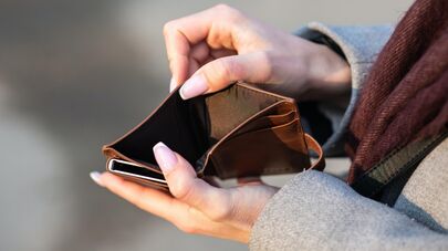 Пустой кошелек, архивное фото