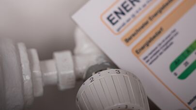 Батарея центрального отопления, архивное фото