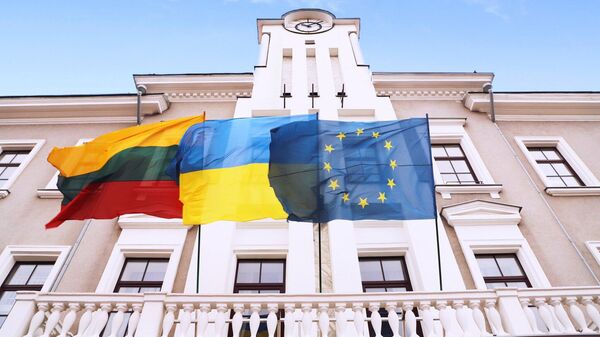 Флаги Литвы, Украины и ЕС, архивное фото - Sputnik Литва