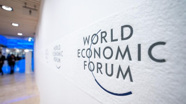 Логотип Всемирного экономического форума в Давосе - Sputnik Литва