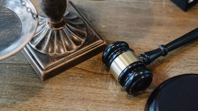 Молоток судьи, архивное фото