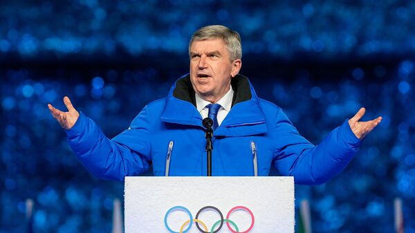 Президент Международного олимпийского комитета Томас Бах на церемонии закрытия XXIV зимних Олимпийских игр в Пекине, архивное фото - Sputnik Литва