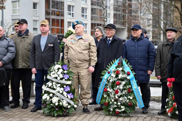 В среду в Вильнюсе прошла акция памяти павших в Афганской войне. - Sputnik Литва
