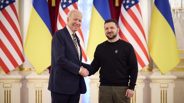 Президент США Джо Байден и президент Украины Владимир Зеленский в Киеве - Sputnik Литва