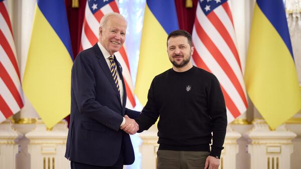 Президент США Джо Байден и президент Украины Владимир Зеленский - Sputnik Литва