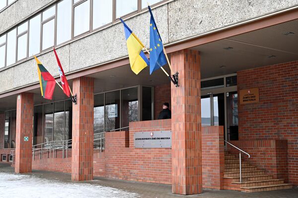 В пятницу, 24 февраля, напротив здания Министерства сельского хозяйства прошла акция фермеров. - Sputnik Литва