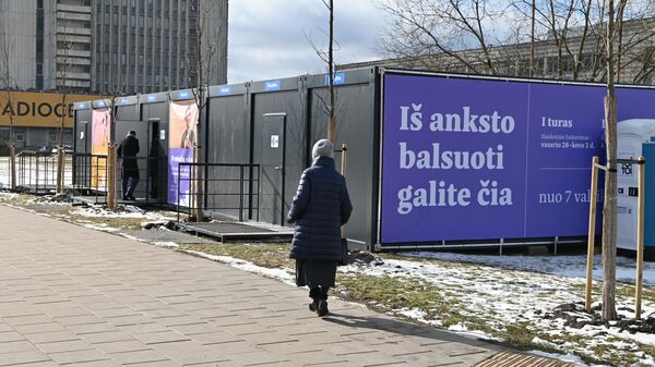 Досрочное голосование на выборах в местные самоуправления - Sputnik Литва