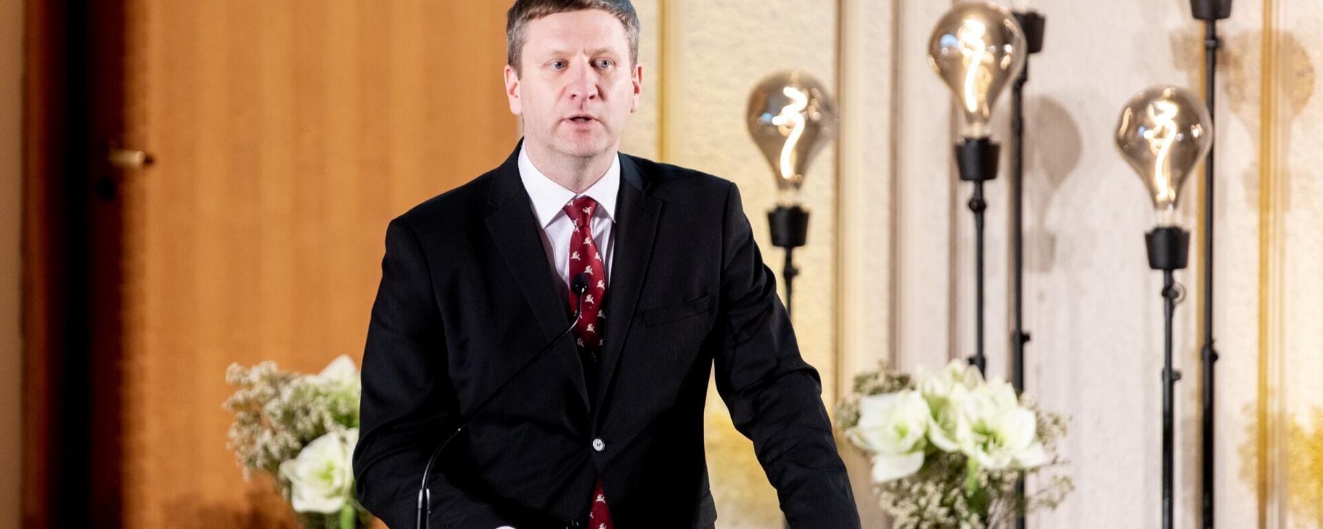 Бывший министр культуры Литвы Симонас Кайрис - Sputnik Литва, 1920, 15.01.2026