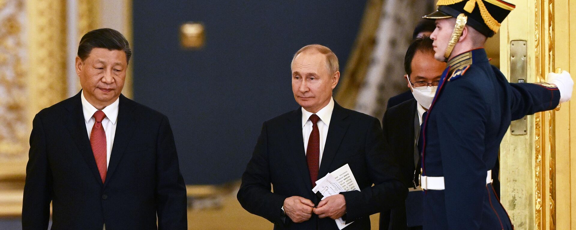 Президент РФ Владимир Путин и председатель КНР Си Цзиньпин перед началом российско-китайских переговоров в Москве - Sputnik Литва, 1920, 24.03.2023