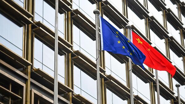 Флаг ЕС и КНР, архивное фото - Sputnik Литва