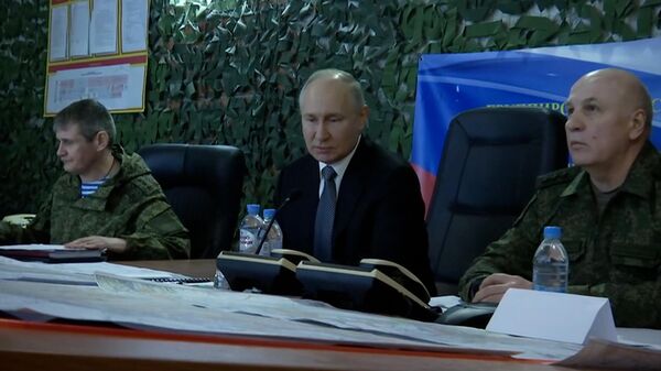 Президент России Владимир Путин посетил штаб группировок Днепр и Восток - Sputnik Литва