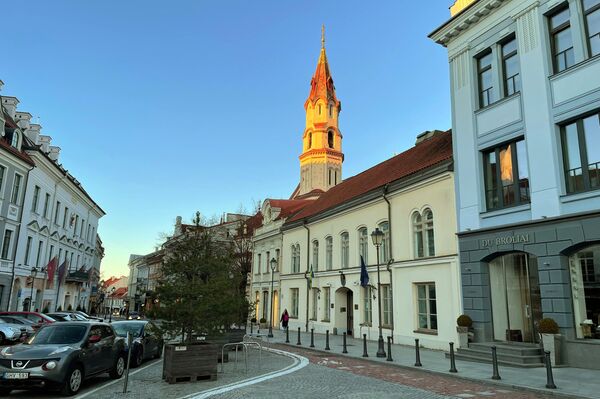 В ближайшие дни в Вильнюсе синоптики обещают солнечную погоду, воздух прогреется до 16-17 градусов. - Sputnik Литва