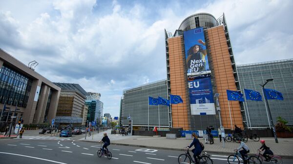 Здание Еврокомиссии в Брюсселе, архивное фото - Sputnik Литва