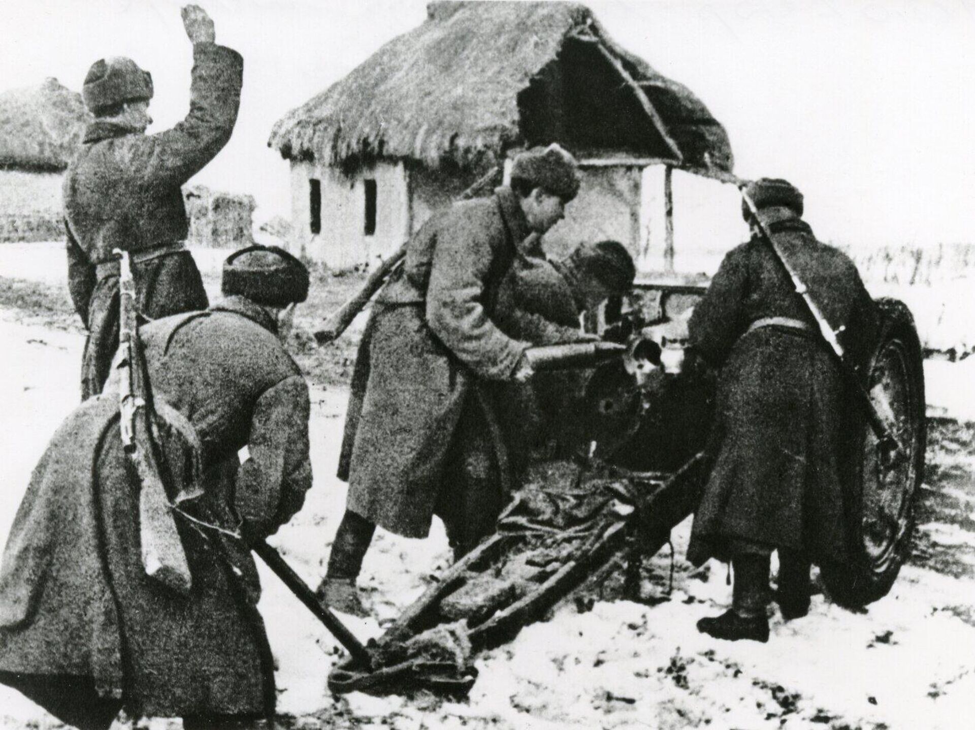 Бойцы 16-й Литовской стрелковой дивизии на Орловском фронте - Sputnik Литва, 1920, 08.05.2023