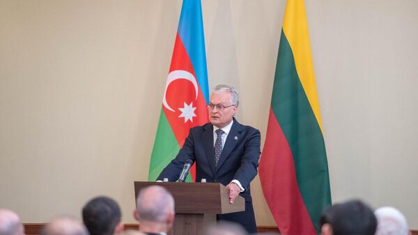 Президент Литвы Гитанас Науседа на литовско-азербайджанском бизнес-форуме - Sputnik Литва