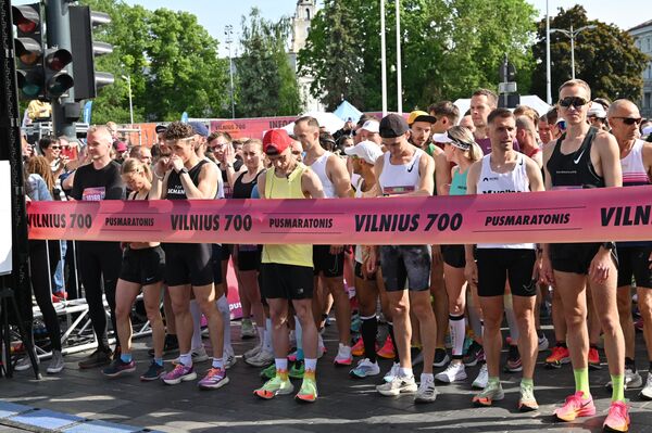 В этом году полумарафон назывался Vilnius 700 pusmaratonis в честь 700-летнего юбилея Вильнюса. - Sputnik Литва