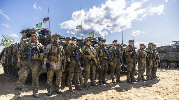 Солдаты бундесвера из батальона усиленного передового присутствия НАТО в армии Германии - Sputnik Литва