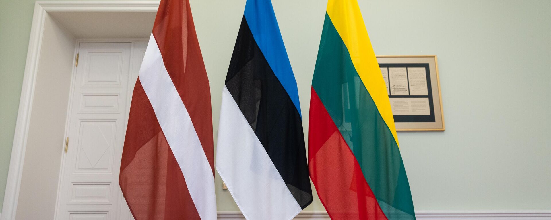 Флаги Латвии, Эстонии и Литвы, архивное фото - Sputnik Литва, 1920, 13.11.2025