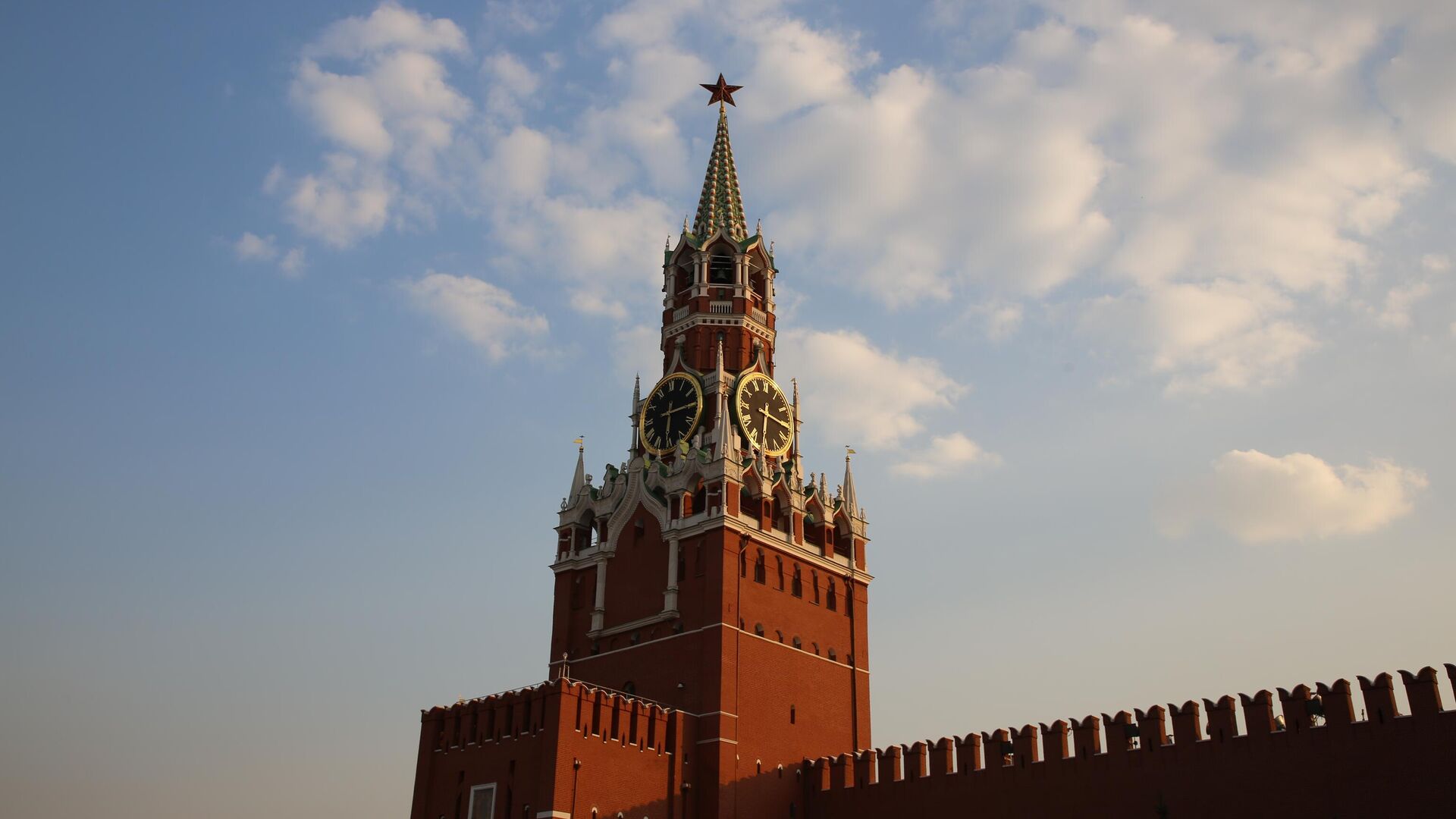 Спасская башня Московского Кремля, архивное фото - Sputnik Литва, 1920, 04.12.2023