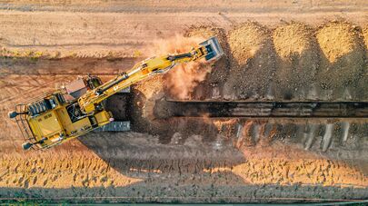 Земляные работы, архивное фото