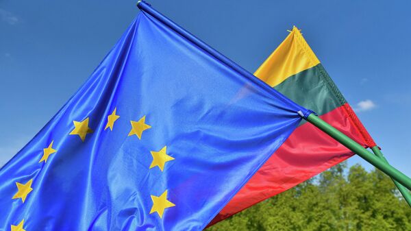 Флаги ЕС и Литвы, архивное фото - Sputnik Литва