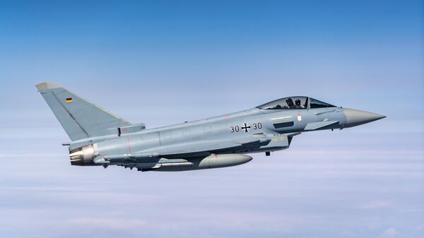 Истребитель Eurofighter Typhoon ВВС Германии, архивное фото - Sputnik Литва
