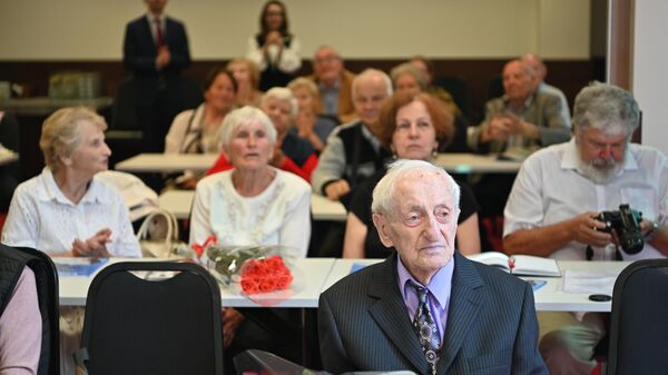 Памятная встреча ветеранов войны и узников концлагерей по поводу 78-й годовщины окончания Второй мировой войны - Sputnik Литва