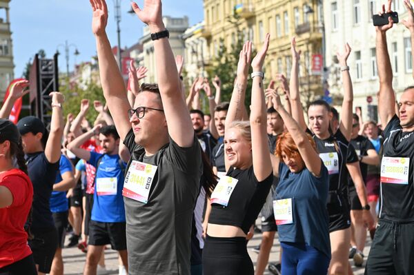Число участников, намеревавшихся пробежать марафонскую и полумарафонскую дистанции, превысило три тысячи человек. - Sputnik Литва