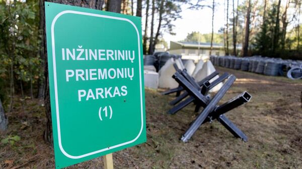 Парк инженерных средств на территории Вильнюсского района  - Sputnik Литва