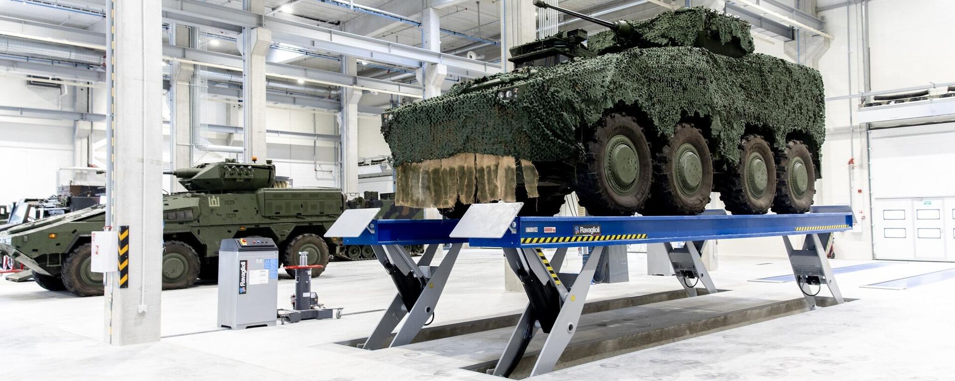 Мастерская по ремонту и обслуживанию военно-транспортной техники в Рукле - Sputnik Литва, 1920, 11.02.2025