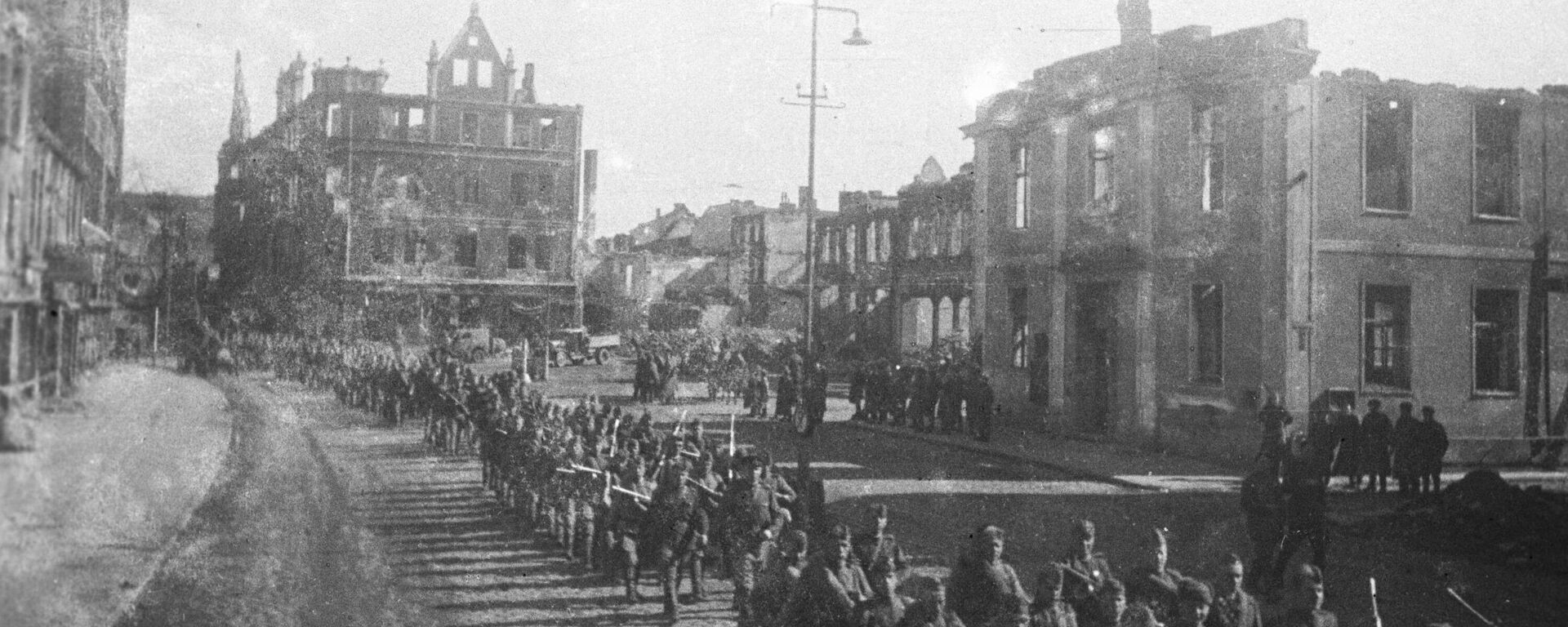 Советские войска вступают в Кенигсберг - Sputnik Литва, 1920, 06.10.2023