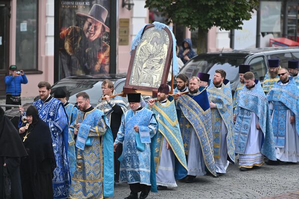 Крестный ход в Вильнюсе в честь прибытия чудотворной Сурдегской иконы - Sputnik Литва