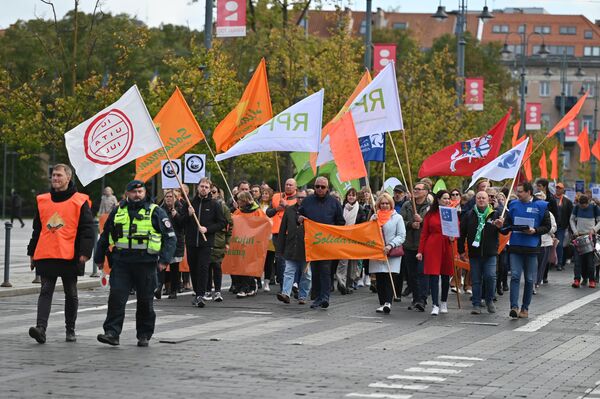 Шествие и митинг прошли в центре литовской столицы. - Sputnik Литва