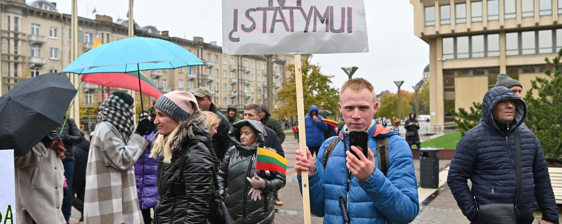 Акция протеста в Вильнюсе против нового налога на недвижимость - Sputnik Литва, 1920, 27.10.2023